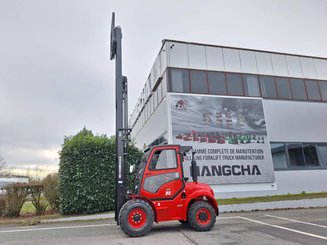 Carrelli elevatori fuoristrada Hangcha TT30-4