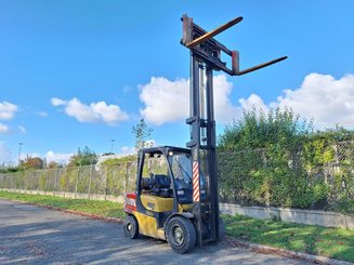 Carrello elevatore frontale a 4 ruote Yale GLP35VX