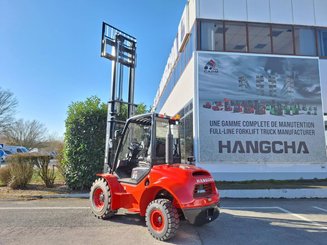 Carrelli elevatori fuoristrada Hangcha TT30-2