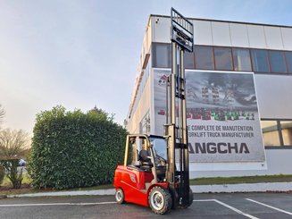 Carrello elevatore frontale a 4 ruote Hangcha AE35