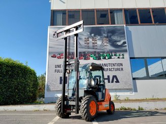 Carrelli elevatori fuoristrada Ausa C150H