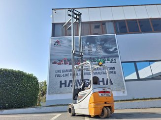 Carrello elevatore frontale a 3 ruote STILL RX20-14