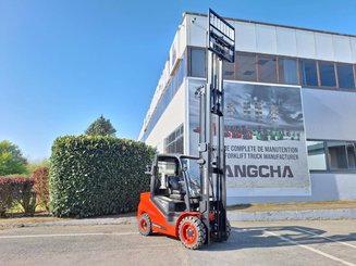 Carrello elevatore frontale a 4 ruote Hangcha XF35D-2