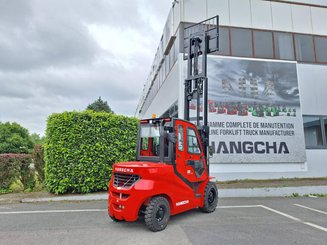 Carrello elevatore frontale a 4 ruote Hangcha XF55D-2