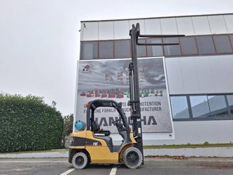Carrello elevatore frontale a 4 ruote Caterpillar GP25N