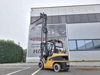 Carrello elevatore frontale a 4 ruote Caterpillar GP25N