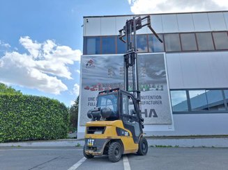 Carrello elevatore frontale a 4 ruote Caterpillar GP25NTD - 11