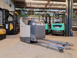 Transpallet con pedana Crown WT3040 2.00