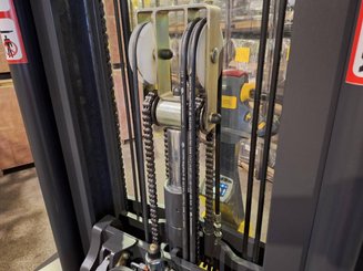 Accatastatore multidirezionale Combilift WR4