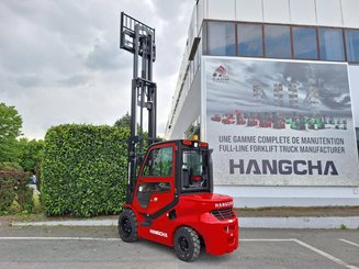 Carrello elevatore frontale a 4 ruote Hangcha XF35D-2