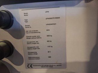 Carrelli retrattili multidirezionali UniCarriers 250DTFVRE635UFW