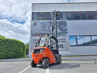 Carrello elevatore frontale a 4 ruote Fenwick H30 T - 02 - 11