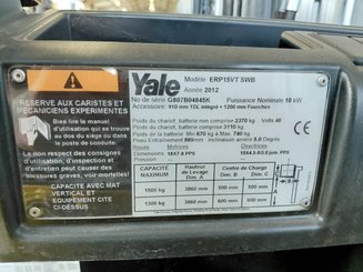 Carrello elevatore frontale a 3 ruote Yale ERP15VTSWB