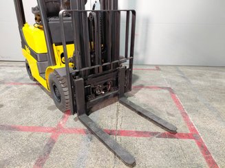 Carrello elevatore frontale a 4 ruote Yale gdp16vx