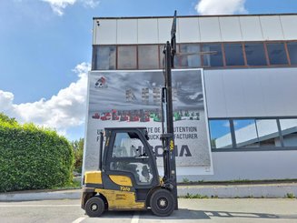 Carrello elevatore frontale a 4 ruote Yale GDP25VX