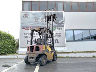 Carrello elevatore frontale a 4 ruote Yale GDP20VX