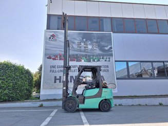 Carrello elevatore frontale a 4 ruote Yale GLP30VX