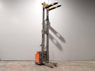 Stoccatori guida in accompagnamento STILL EGV14 - 7