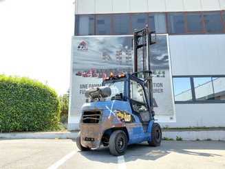 Carrello elevatore frontale a 4 ruote Caterpillar GP50NTD