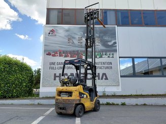 Carrello elevatore frontale a 4 ruote Caterpillar GP18N