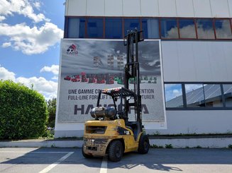Carrello elevatore frontale a 4 ruote Caterpillar GP30N