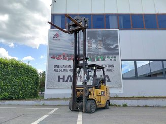 Carrello elevatore frontale a 4 ruote Caterpillar GC40K - 6