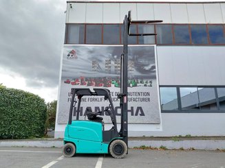 Carrello elevatore frontale a 4 ruote Hyster J2.50XM