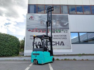 Carrello elevatore frontale a 3 ruote Hyster J160XNT