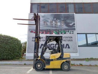 Carrello elevatore frontale a 4 ruote Yale GDP25VX