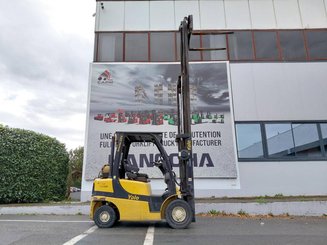 Carrello elevatore frontale a 4 ruote Yale GLP25VX