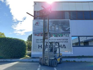 Carrello elevatore frontale a 4 ruote Yale GDP35VX