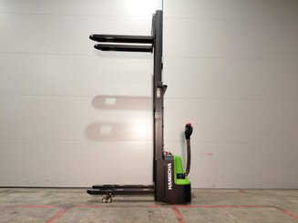 Stoccatori guida in accompagnamento Hangcha CDD12-AMC2-Li