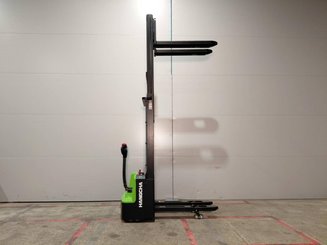 Stoccatori guida in accompagnamento Hangcha CDD12-AMC2-Li