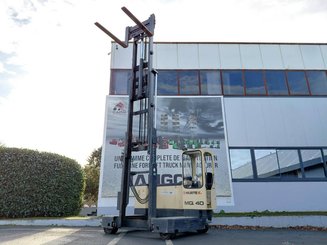 Carrello elevatore laterale multidirezionale Hubtex MQ40