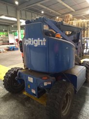 Piattaforma articolata Upright AB46E