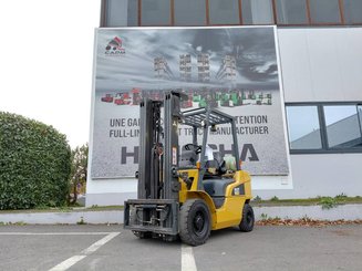 Carrello elevatore frontale a 4 ruote Caterpillar GP25N