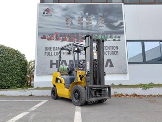 Carrello elevatore frontale a 4 ruote Caterpillar GP25N