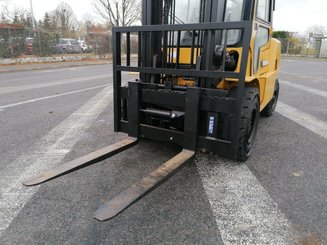 Carrello elevatore frontale a 4 ruote Caterpillar GP40K - 7