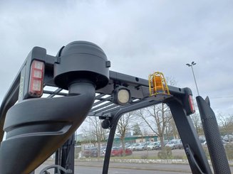 Carrello elevatore frontale a 4 ruote Yale GLP40 VX