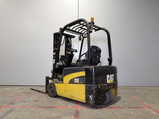Carrello elevatore frontale a 3 ruote Caterpillar EP18NT - 3