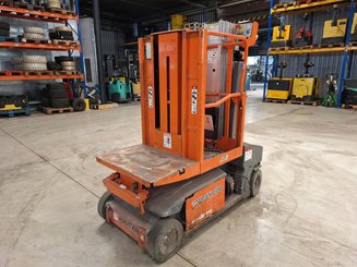 Navicella a gruppo di sollevamento verticale JLG TOUCAN DUO