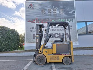 Carrello elevatore frontale a 4 ruote Caterpillar EC25N