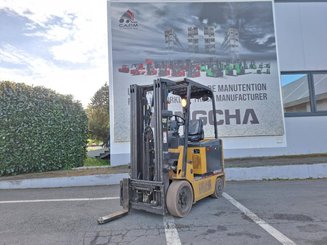 Carrello elevatore frontale a 4 ruote Caterpillar EC25N
