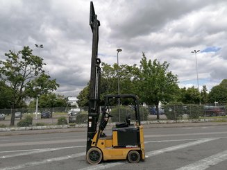 Carrello elevatore frontale a 4 ruote Caterpillar EC25N - 3