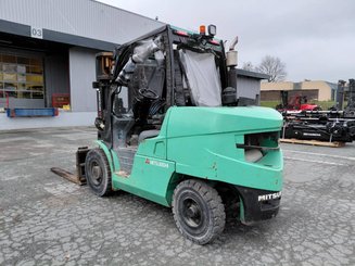 Carrello elevatore frontale a 4 ruote Mitsubishi FD50N