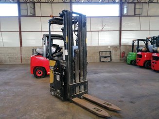 Stoccatori con pedana Caterpillar NSR20N