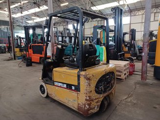 Carrello elevatore frontale a 3 ruote Caterpillar EP18KT - 1