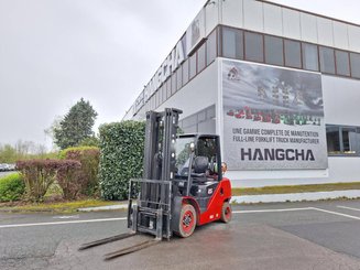 Carrello elevatore frontale a 4 ruote Hangcha XF25G