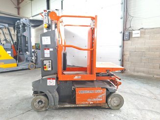 Navicella a gruppo di sollevamento verticale JLG TOUCAN DUO
