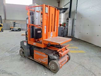 Navicella a gruppo di sollevamento verticale JLG TOUCAN DUO